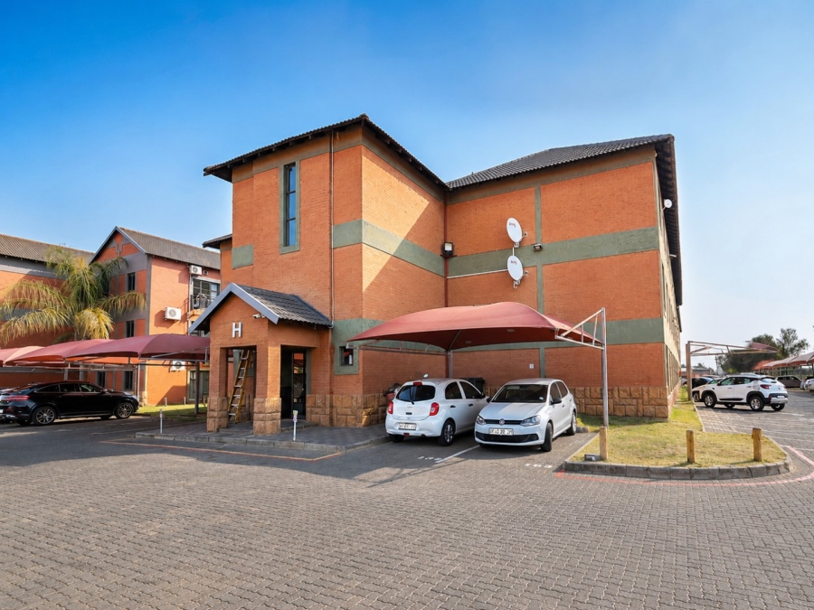 1 Bedroom Property for Sale in Vredenhof Sh Free State